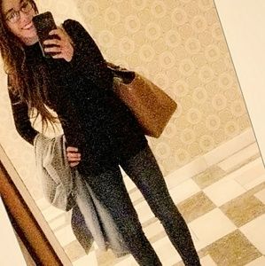 Meet your Posher, Nadia